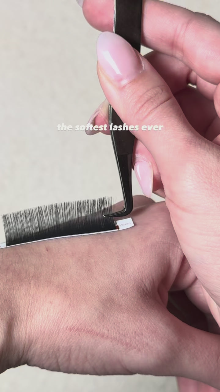 Cloud Nine Beauty Premium Lash Extensions - Mixed Lengths